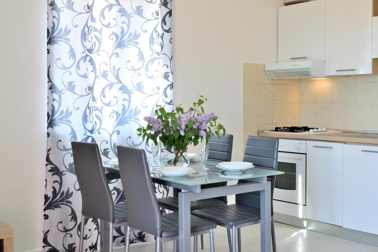 Apartment Domus Lauri Umag Exterior foto